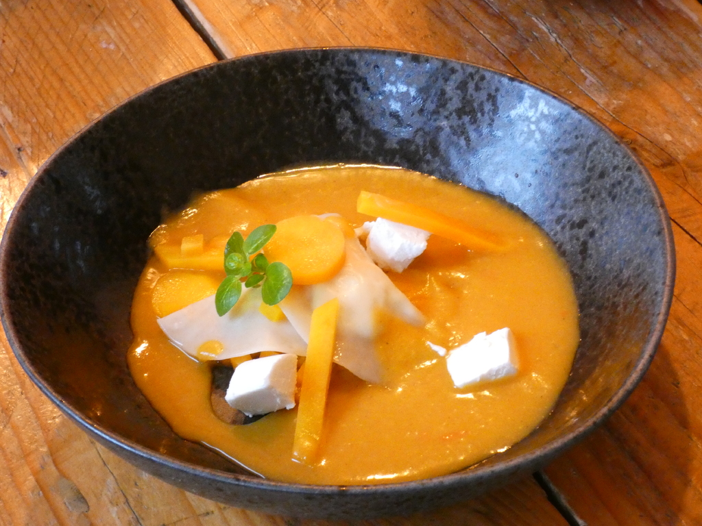 Pompoensoep met ravioli